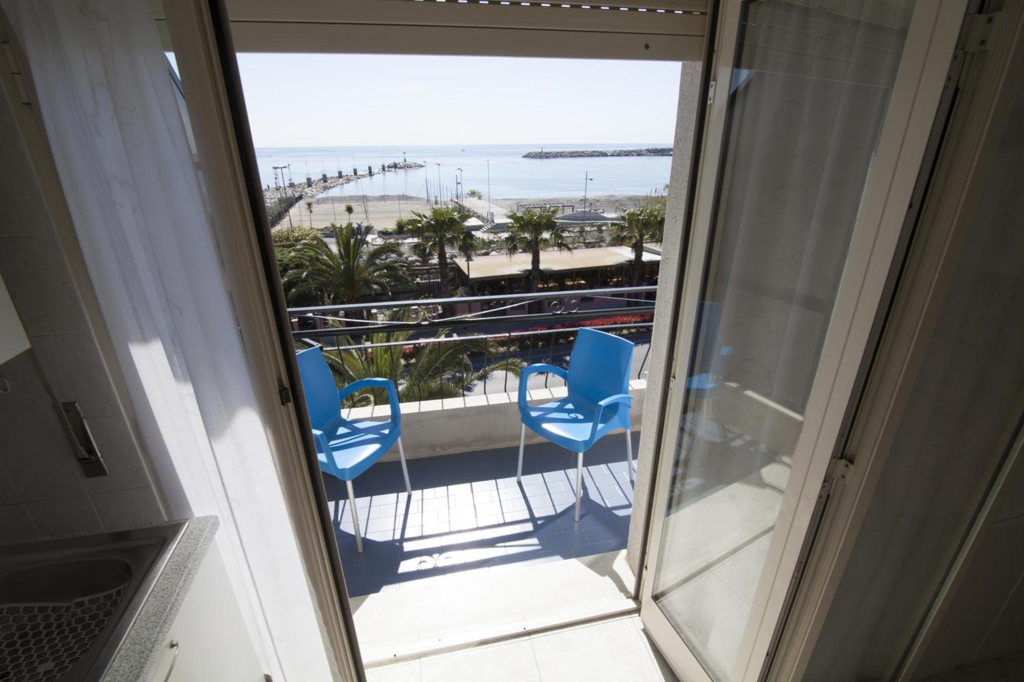 Colibri Family & Bike Aparthotel
