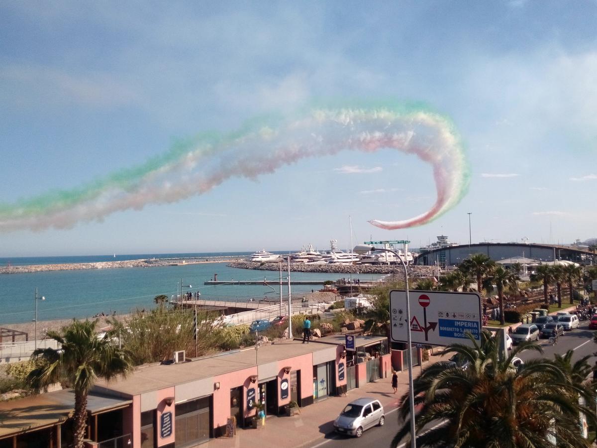 Aparthotel Colibri Family & Bike 3*